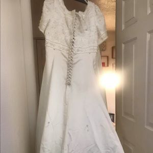 Wedding dress size 24